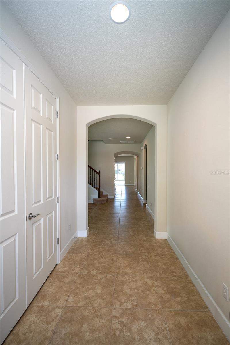 5 bedroom Single Family Residence at 12077 Uleta Lane, Villagewalk/Lk Nonad, Orlando — photo 3