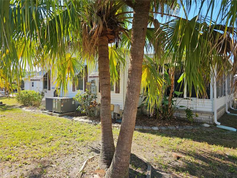 2 bedroom Manufactured Home at 101 Dolphin Drive, Gull-Aire Village, Oldsmar — photo 5