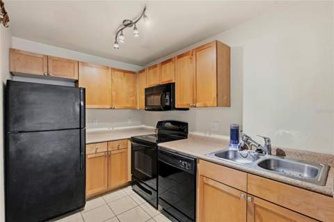 151 Seahorse Drive #B, St Petersburg FL - photo 6 of 6