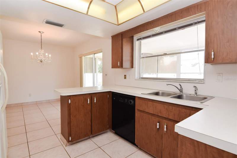 2 bedroom Single Family Residence at 13594 Monalee Avenue, Riviera Heights 2nd Add, Seminole — photo 4