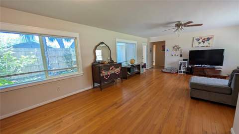 2469 Broadvue Avenue, Eustis FL - photo 7 of 25