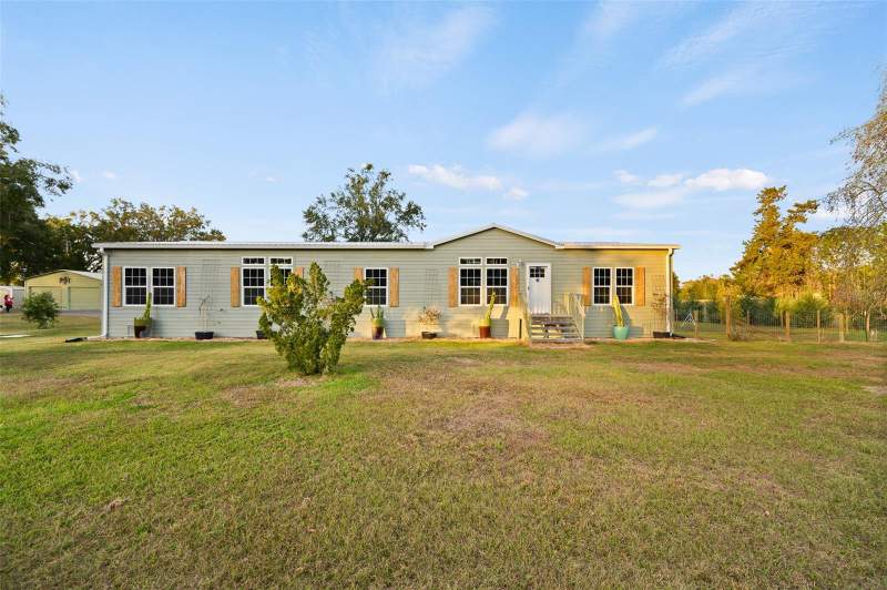 2 bedroom Single Family Residence at 22928 NW 102nd Avenue, Alachua, Alachua — photo 2