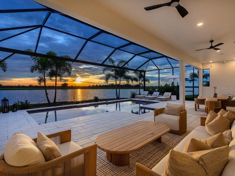 4 bedroom Single Family Residence at 1320 Ivory Tusk Circle, Shellstone At Waterside, Sarasota — photo 2
