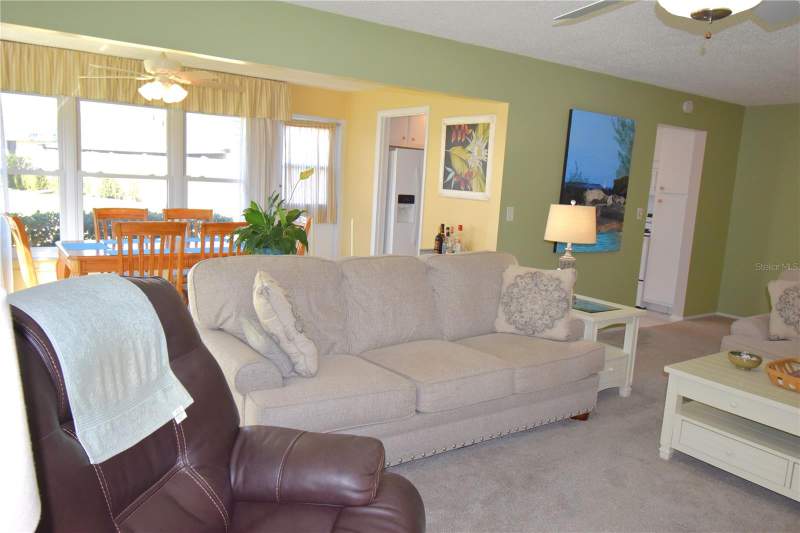 2 bedroom Condominium at 121 Fernwood Circle #121, Gardens The Condo, Seminole — photo 5