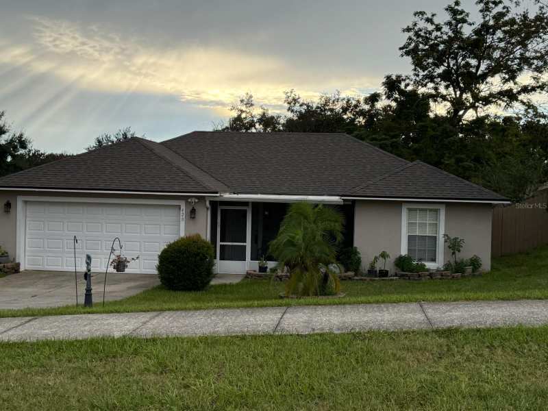 3 bedroom Single Family Residence at 420 Bloxam Avenue, Clermont East Lake Ridge Sub, Clermont — photo 1