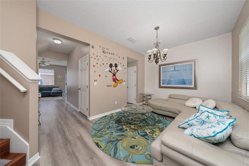 3 bedroom Townhouse at 12744 Langstaff Drive, Lakes/Windermere-Lk Reams Twnh, Windermere — photo 4