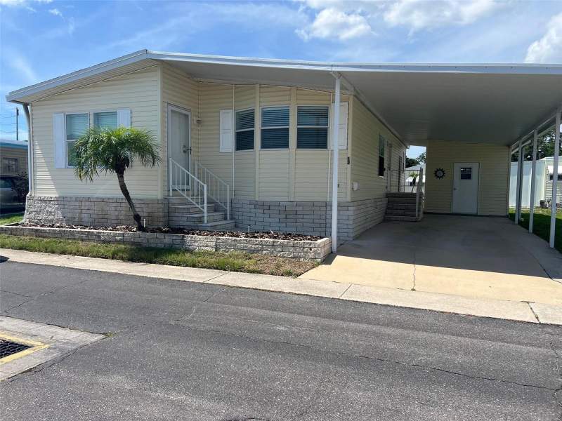 2 bedroom Manufactured Home at 12 Thatch Palm Street, Palm Hill Mobile Home Park Unrec, Largo — photo 2