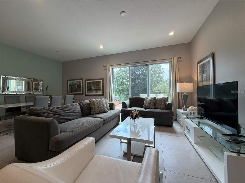 5 bedroom Townhouse at 7548 Sunville Avenue, Summerville Resort, Kissimmee — photo 5