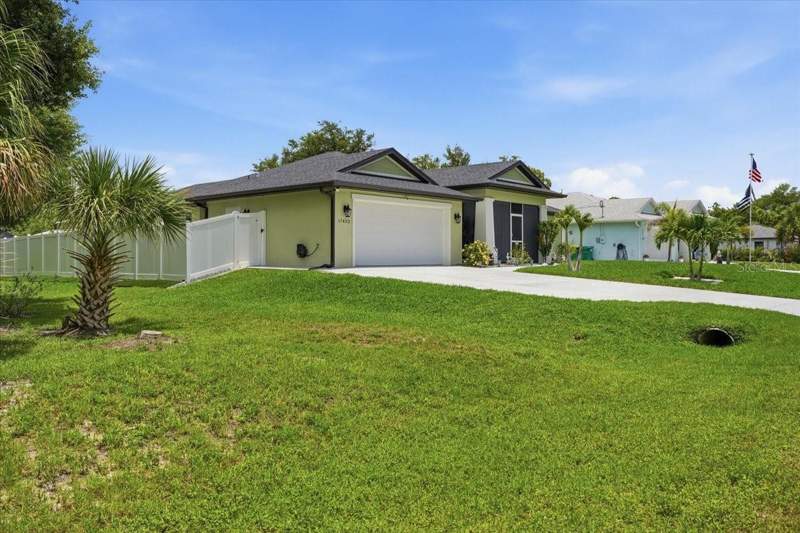 3 bedroom Single Family Residence at 17432 Shirley Avenue, Port Charlotte Sec 41, Port Charlotte — photo 4