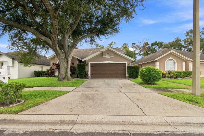 3 bedroom Single Family Residence at 7736 Marbella Creek Avenue, Towne Park Ph 1, Tampa — photo 2