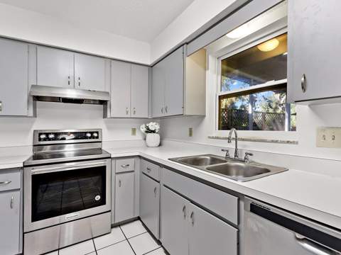 4260 Bell Avenue, Sarasota FL - photo 6 of 6