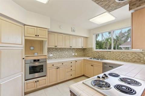 941 Gulf Boulevard, Belleair Beach FL - photo 24 of 63