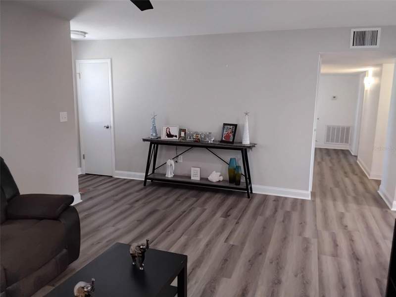 3 bedroom Single Family Residence at 702 Cypress Place, Del Webbs Sun City Florida Un, Sun City Center — photo 3