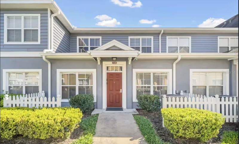4560 E YELLOWGOLD ROAD #APT 105 home for sale in Villas At 07 Dwarfs Lane