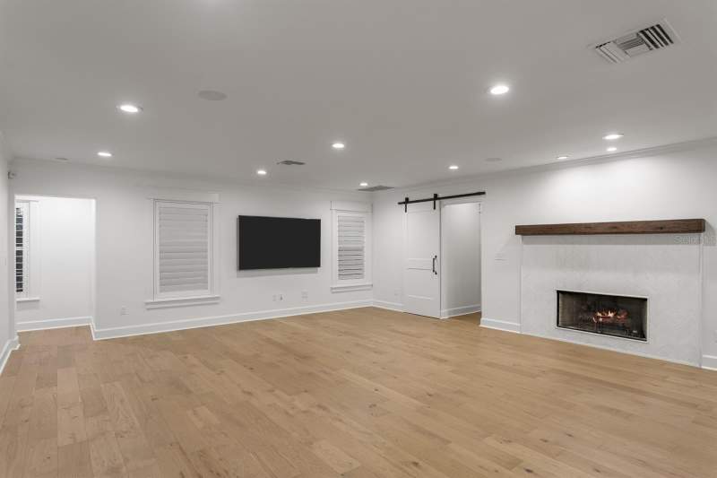 4 bedroom Single Family Residence at 4415 W Clear Avenue, Manhattan Terrace, Tampa — photo 5