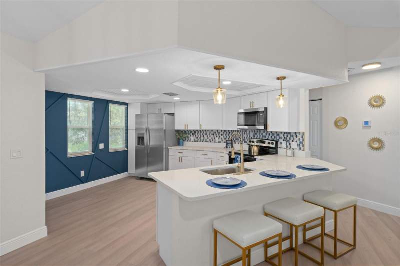 2 bedroom Single Family Residence at 8643 Woodbridge Dr, Greenbrook Estates, New Port Richey — photo 2