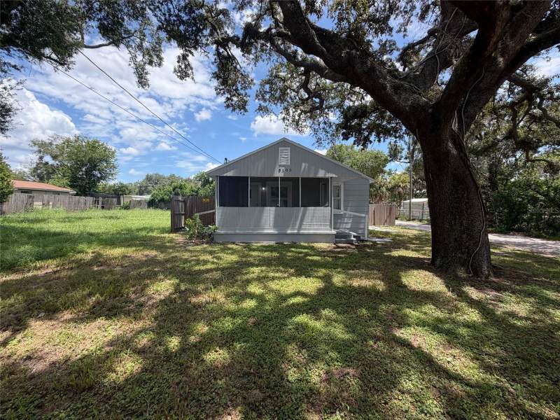Hendry & KnightsHomes for Sale in Tampa, FL