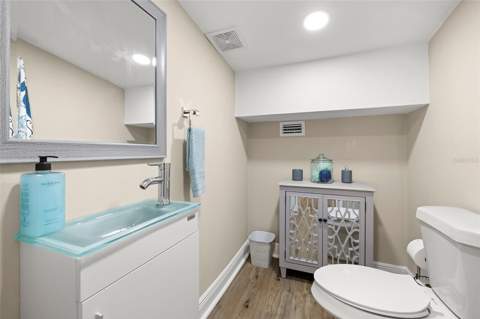 551 Omaha Street, Palm Harbor FL - photo 16 of 39