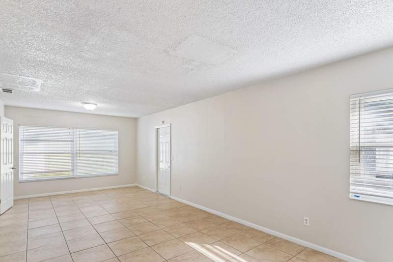 3 bedroom Single Family Residence at 14051 Briardale Lane, Cherry Creek Unit 5, Tampa — photo 4