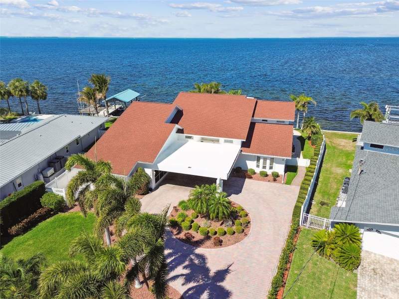4 bedroom Single Family Residence at 119 Carlyle Circle, Indian Bluff Island 3rd Add, Palm Harbor — photo 3