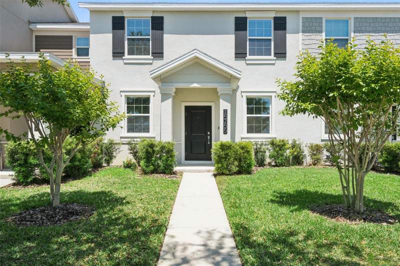 3 bedroom Townhouse at 15755 Water Spring Boulevard, Storey Grove, Winter Garden — photo 2