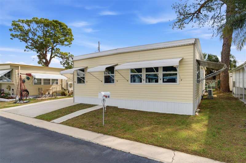 2 bedroom Mobile Home at 7803 46th Avenue #90, Melody Gardens Mobile Home Park Unrec, St Petersburg — photo 1