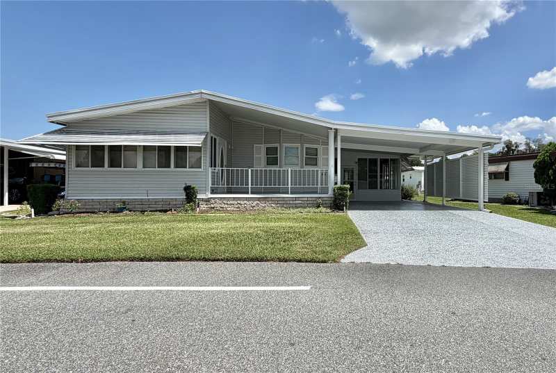 2 bedroom Manufactured Home at 303 Hawthorne Boulevard, Hawthorne At Leesburg A Coop, Leesburg — photo 1