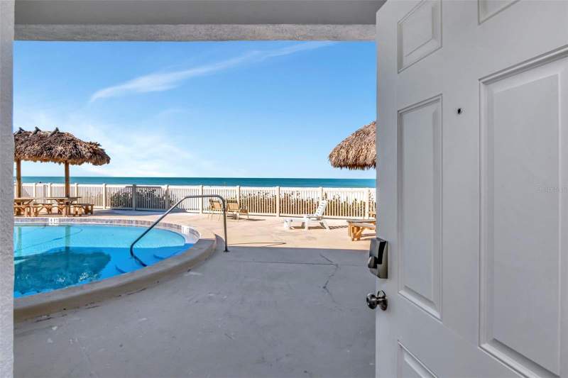 1 bedroom Condominium at 2700 GULF BOULEVARD #2W, CHATEAU CONDO THE, BELLEAIR BEACH — photo 3
