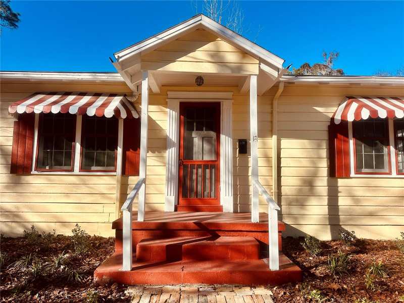 2 bedroom Single Family Residence at 228 NW 4th Avenue, Brush Add To Gville, Gainesville — photo 1