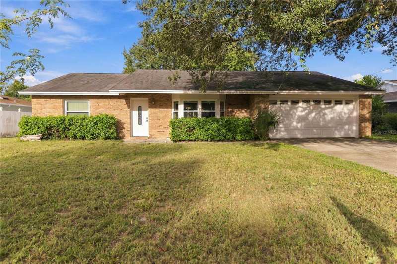 3 bedroom Single Family Residence at 550 Murphy Avenue, Deltona Lakes Unit 05, Deltona — photo 1