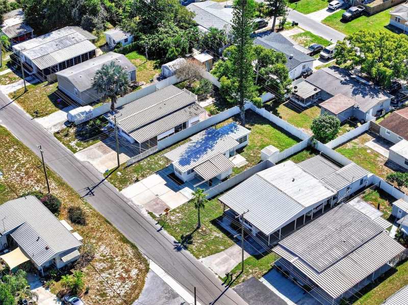 2 bedroom Mobile Home at 4120 Buena Vista Lane, Buena Vista Second Addition, Holiday — photo 1