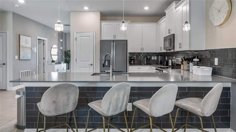 8 bedroom Single Family Residence at 1193 Challenge Drive, Stoneybrook South North Prcl Ph 5, Davenport — photo 4