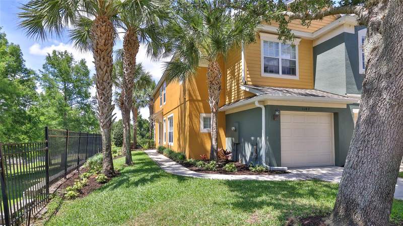 3 bedroom Townhouse at 1102 Berkman Circle, Regency Oaks Unit Three, Sanford — photo 2