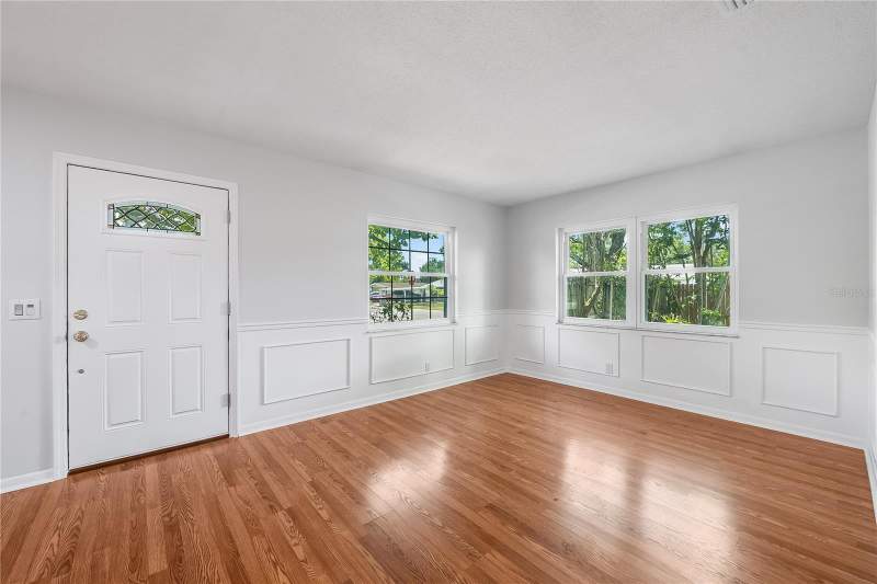 4 bedroom Single Family Residence at 7402 Wishing Well Court, Clair Mel City Sec A Unit, Tampa — photo 5