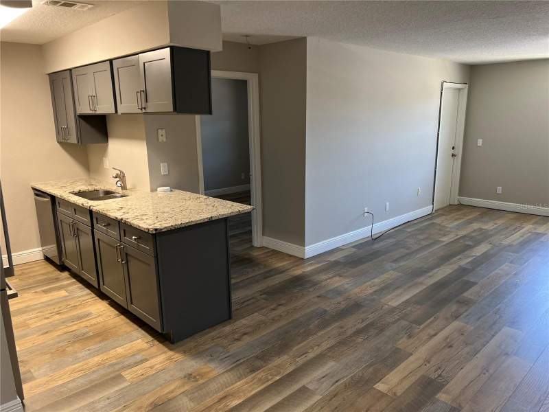 2 bedroom Condominium at 208 Red Cedar Place #208, The Hamptons At Brandon, Brandon — photo 3