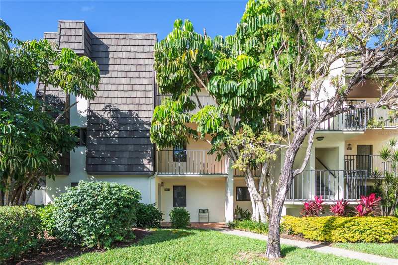 2 bedroom Condominium at 1645 Spoonbill Lane #C, 500200 - Naples Bath & Tennis Club Unit H A Condo, Naples — photo 1