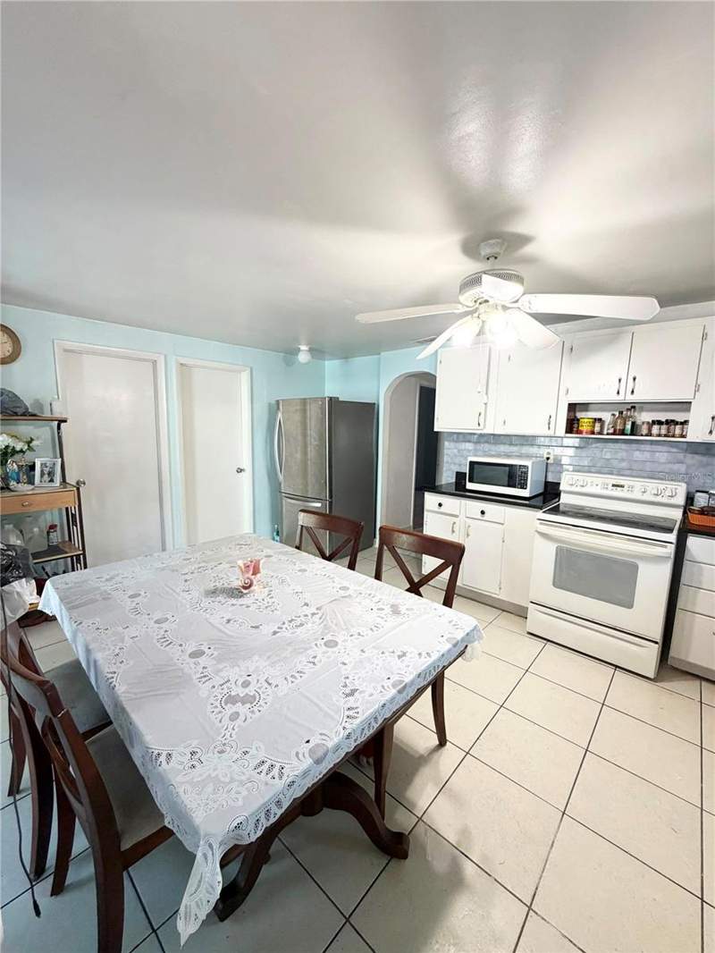 2 bedroom Single Family Residence at 8904 N 20th Street, Hillsboro Heights Map, Tampa — photo 3