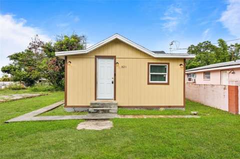 828 Booker Avenue, home for sale in Sebring 33870