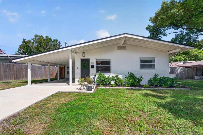 2 bedroom Single Family Residence at 835 54th Avenue, North St Petersburg, St Petersburg — photo 1