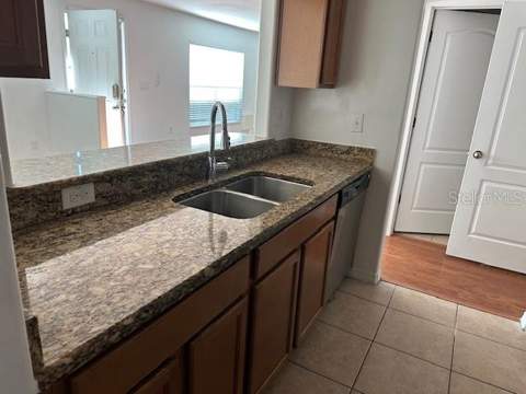 10931 Keys Gate Drive, Riverview FL - photo 9 of 20