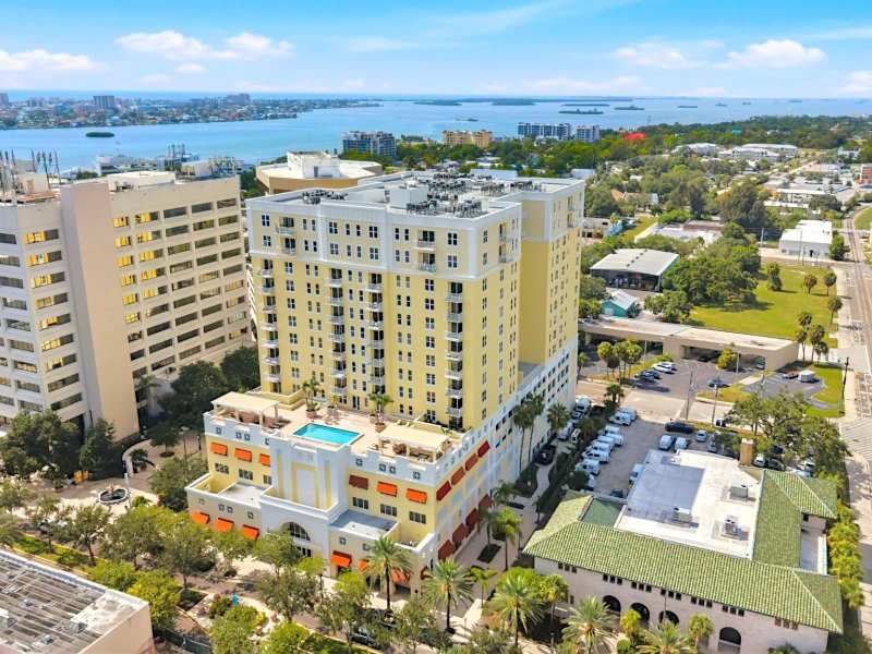 3 bedroom Condominium at 628 Cleveland Street #1211, Station Square Condo, Clearwater — photo 1