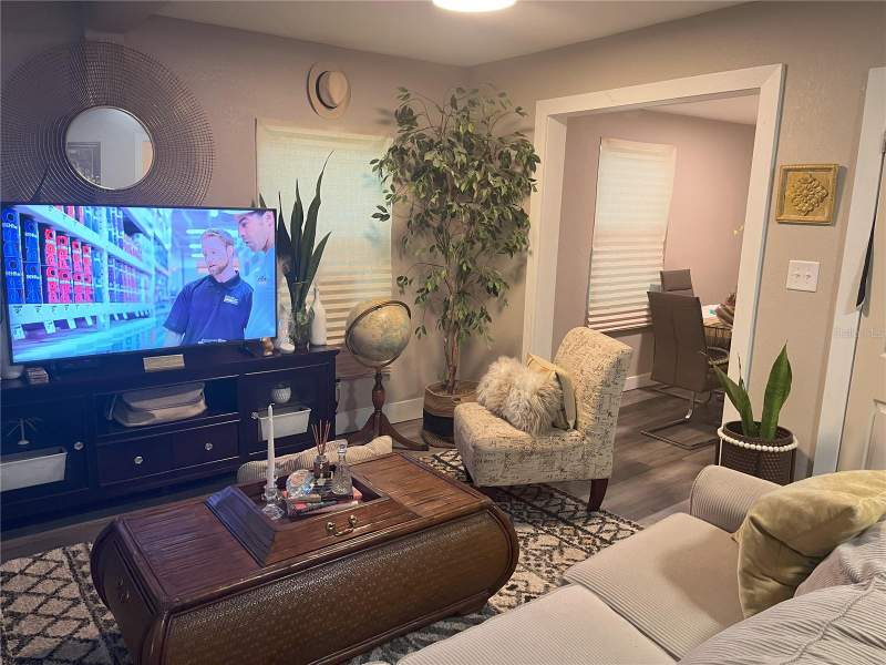 3 bedroom Single Family Residence at 1874 Douglas Avenue, Sunset Point 1st Add, Clearwater — photo 4