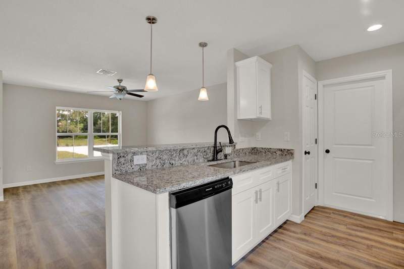 3 bedroom Single Family Residence at 2900 W Kevin Road, Avon Park Lakes, Avon Park — photo 4