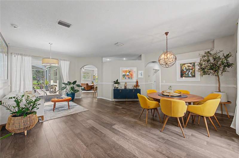 4 bedroom Single Family Residence at 9402 Hunters Pond Drive, Hunter'S Green Parcel 24 Ph I, Tampa — photo 4