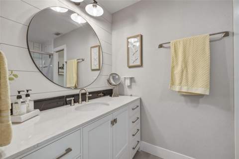 230 Medallion Boulevard #F, Madeira Beach FL - photo 18 of 33