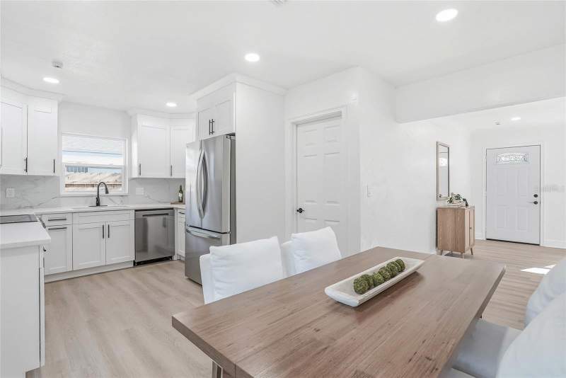 3 bedroom Single Family Residence at 4720 Mohegan Road, Edgewater Estates, St Petersburg — photo 5