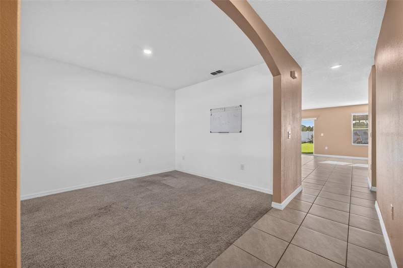 5 bedroom Single Family Residence at 3042 Bethpage Loop, Summerview/Wolf Crk Rdg Ph 2B-, Mount Dora — photo 4