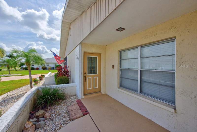 2 bedroom Single Family Residence at 106 Silverbell Court, Sun City Center Unit 45 1st Ad, Sun City Center — photo 2
