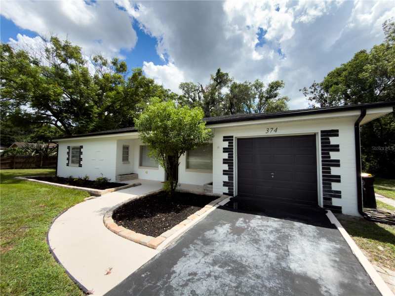 3 bedroom Single Family Residence at 374 W Graves Avenue, Dixson Acres, Orange City — photo 1