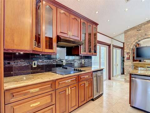 9433 Wilderness Trail, Weeki Wachee FL - photo 14 of 42